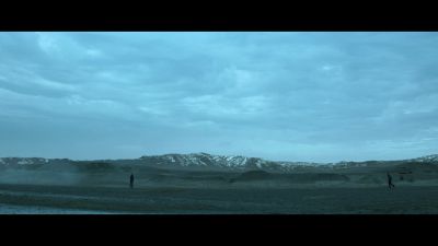 [wind whistling] - The Expanse