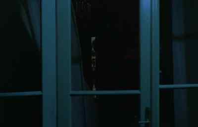 (window banging) (eerie music) - Bluebeard