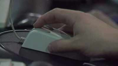 Windows used a mouse to
drive a graphic interface, - Tech Billionaires: Bill Gates