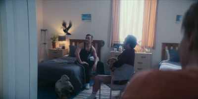 [wings fluttering] - Joe vs Carole