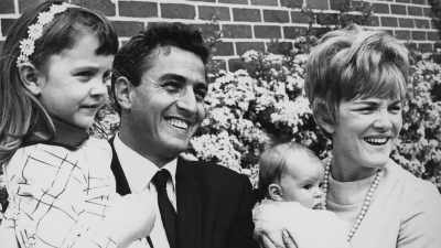 Winkler: If anybody
kept him grounded, - The Happy Days of Garry Marshall