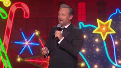["Winter Wonderland"
by Darius Rucker playing] - Nate Bargatze's Nashville Christmas