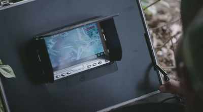 ‐ Wireless monitor, cool. okay, - Lost Gold of World War II