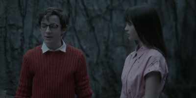 -With a large inventing studio.
-[chuckles] And a library. - A Series of Unfortunate Events