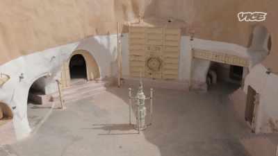 With a tight shooting schedule - Icons Unearthed: Star Wars