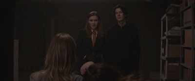 With Alice and Yvonne's
text messages about you, - Seance
