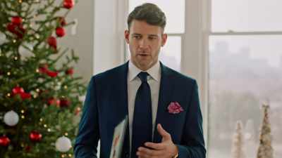 With all those
coincidences lining up, - Six Degrees of Santa