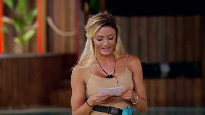 "With decoupling
and arguments looming - Love Island