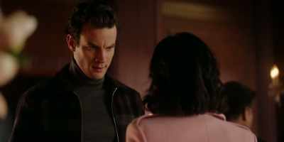 With everything going on
with Gloria right now, - Katy Keene