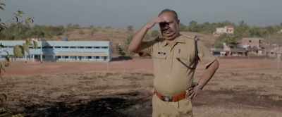 "With your eyes.."
- Was it a fight? - Thondimuthalum Driksakshiyum