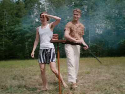 - With lots of it, right?
- Try yourself. - Fabian: Going to the Dogs