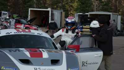 With so many drivers
to accommodate, - Pike's Peak: On The Edge