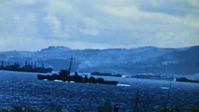 WITH MARINES ON THE CLIFF, - The Pacific War in Color
