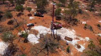 ..with Megatron,
the boys' 65-ton drill. - Outback Opal Hunters