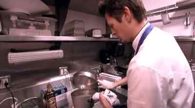 With Michel headed
towards the dining room, - Kitchen Nightmares