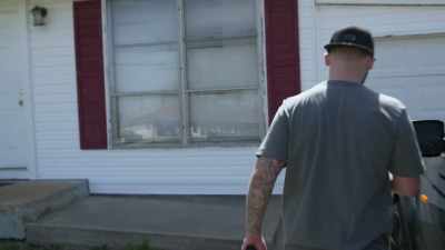 - With moving outta
Kyle and Sandra's, - Inmate to Roommate