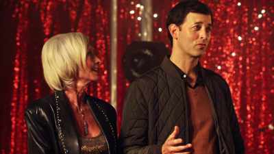 With Nate's followers and
the label's resources, - Christmas Stars