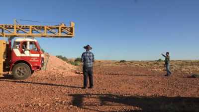 With only five days to mine,
it's time to get hunting. - Outback Opal Hunters