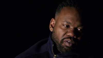 With Russell Simmons and Def Jam, - Wu-Tang Clan: Of Mics and Men