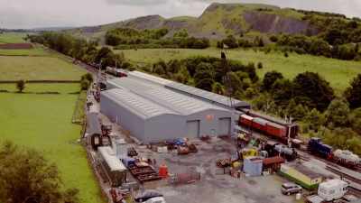 With summer wearing on,
the coach is still far from ready. - Great Rail Restorations with Peter Snow