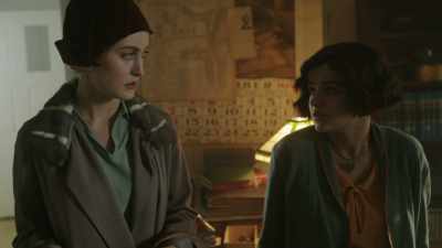 - With the 300 we could live the next two years in peace. - Radium Girls