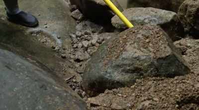 ‐ With the area cleared, - Lost Gold of World War II