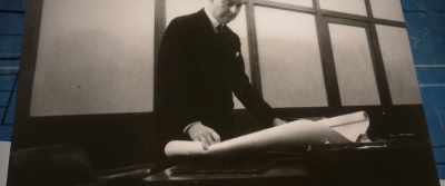 With the RAF desperate for new bombers,
Chadwick suggested a radical solution. - Lancaster