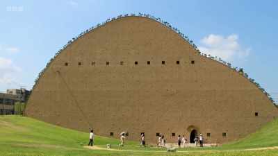 With these buildings, - The Art of Japanese Life