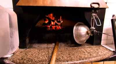 WITH TWO WOOD BURNING OVENS
THERE, - Kitchen Nightmares