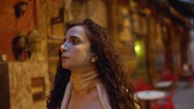 Within months, word was starting
to spread - Tutankhamun: Secrets of the Tomb