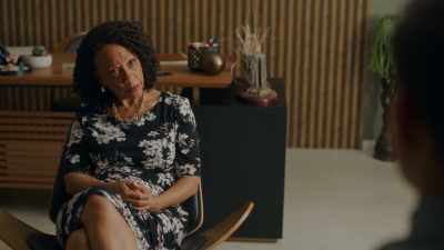 Without the dress - Signed, Sealed, Delivered: A Tale of Three Letters