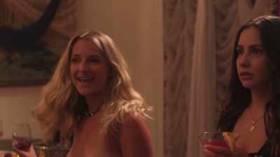 - Woah.
- And you thought I was a dumb blonde. - Sex-Positive