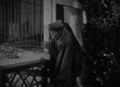 [Wolf howling] - Werewolf of London