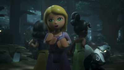 [wolves growling] - LEGO Disney Princess: The Castle Quest