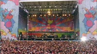 -(WOMAN 1 CHUCKLES)
-(CROWD CHEERING) - Woodstock 99: Peace Love and Rage