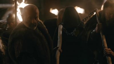 WOMAN 1: Ivar! - Vikings