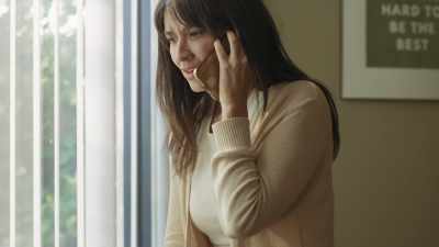 [woman 2] Oh, God, I'm sorry. - My Life Is on the Line