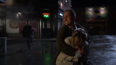 Woman: Aah! Help! Help! - Smallville