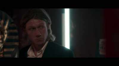 [woman] Can I help? - Last King of the Cross