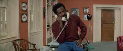 Woman: Central Answering.
Can I help you? - Shaft in Africa