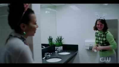 (woman chuckles)
- Oh. - Two Sentence Horror Stories