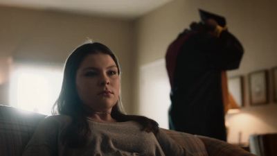 -WOMAN :
Did you touch my box?
-WOMAN 2: What? - This Is Us