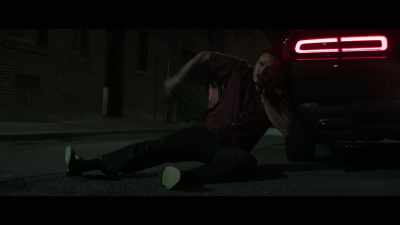 (woman gasps)
(gun clicks) - Due Justice