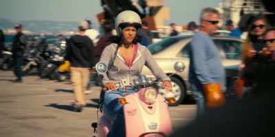 -[woman] Give it!
-[horn honks] - Girlboss