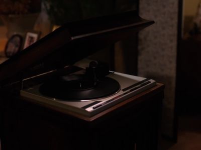 [WOMAN GRUNTING] - Twin Peaks