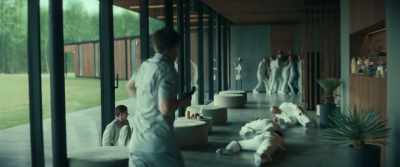 [woman] He executed all 15 patients. - Paradise