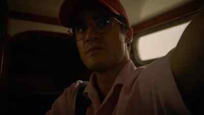 WOMAN :
Honey. - American Crime Story
