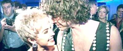 Woman: How do you think - Mystify: Michael Hutchence