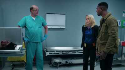 WOMAN: MUTILATED.
IS THAT HER? - Tyler Perry's The Oval