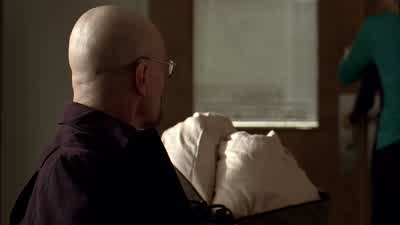 WOMAN: Nurse Franklin, please page the operator. - Breaking Bad